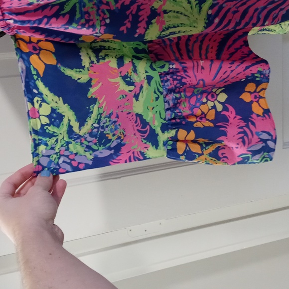 💜HTF Lilly Pulitzer💜 - Sanilla Silk Top - Picture 6 of 11